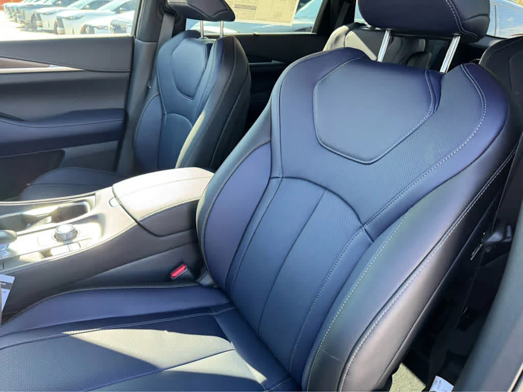 Certified Used 2026 Harbor Gray INFINITI SPORT image 8
