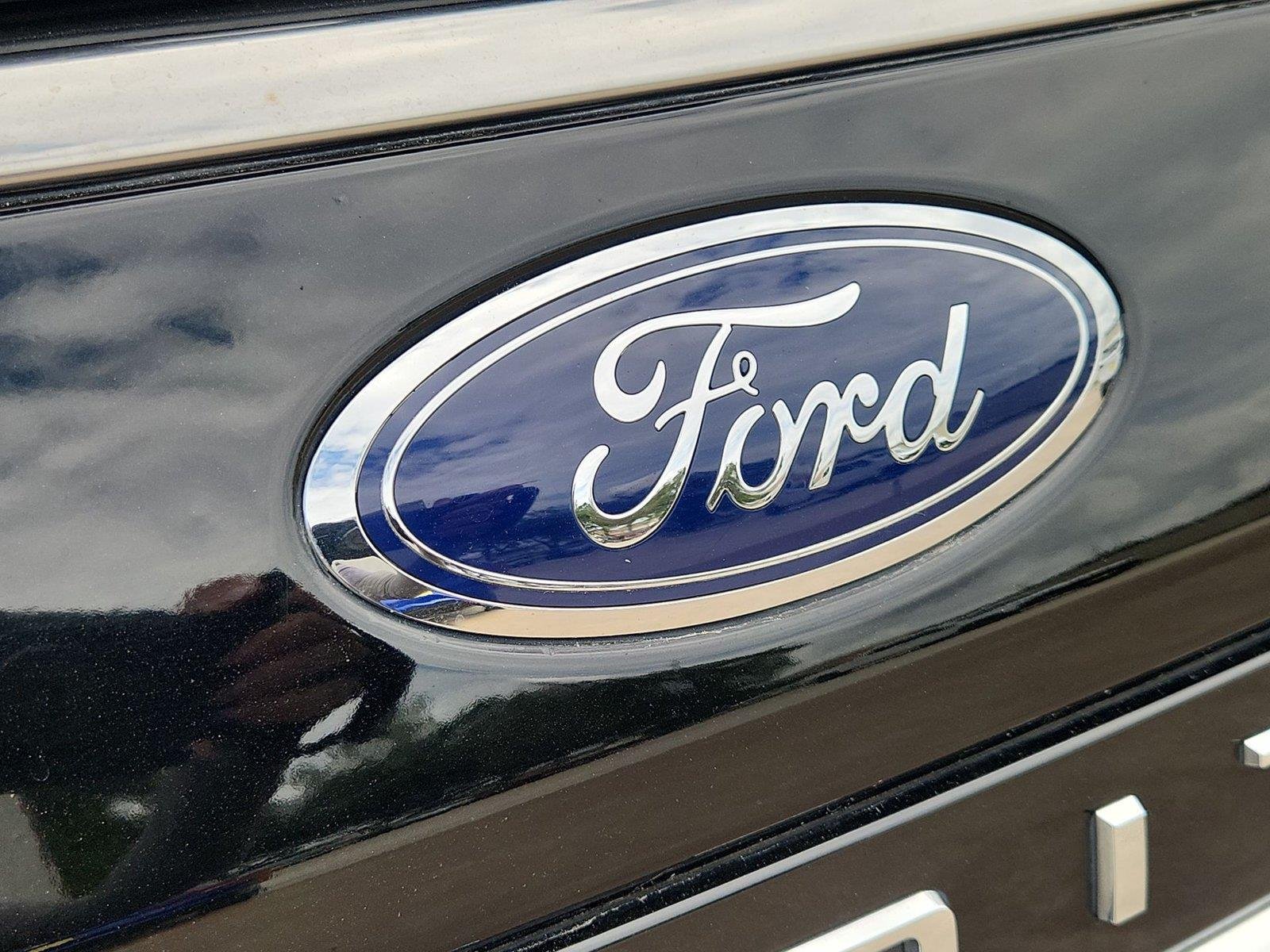 2023 Ford Expedition photo 32 of 36
