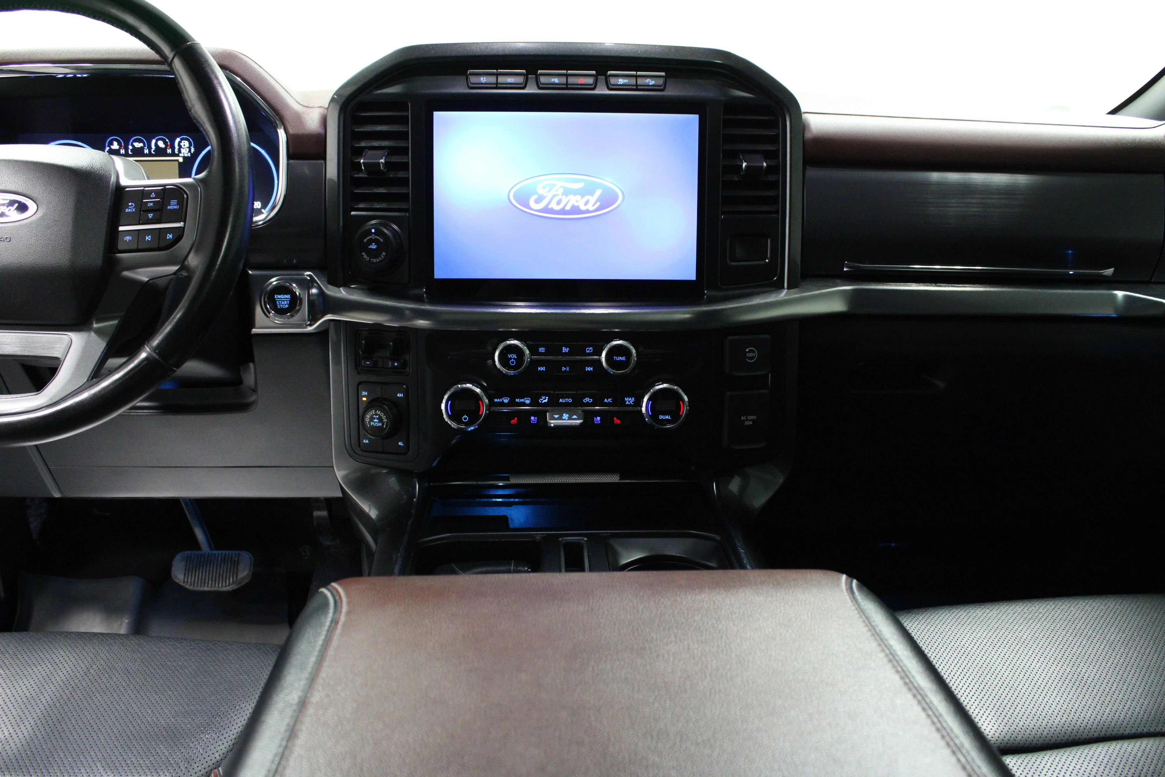 Used 2021 Carbonized Gray Metallic Ford LARIAT image 18