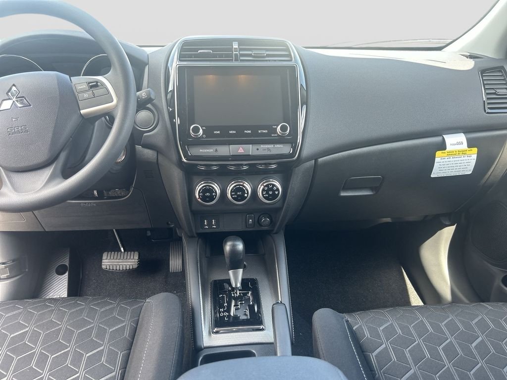 New 2026 ALLOY SILVER METALLI Mitsubishi 2.0 ES image 18