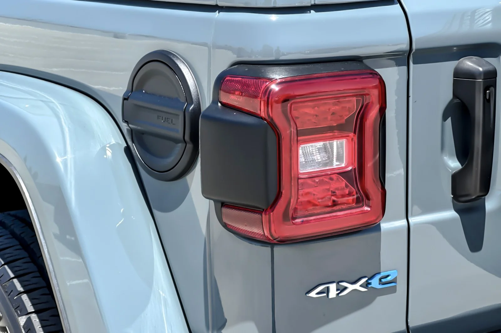 Used 2024 ANVIL CLEAR-COAT Jeep Sahara image 27