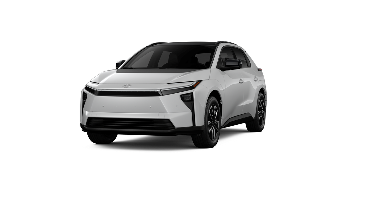 New 2026 Wind Chill Pearl Toyota XLE image 18