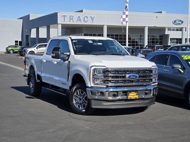 2026 Ford Super Duty F-350® Lariat®