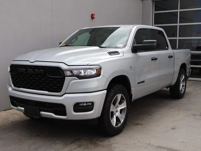 2026 Ram 1500 Express Crew Cab