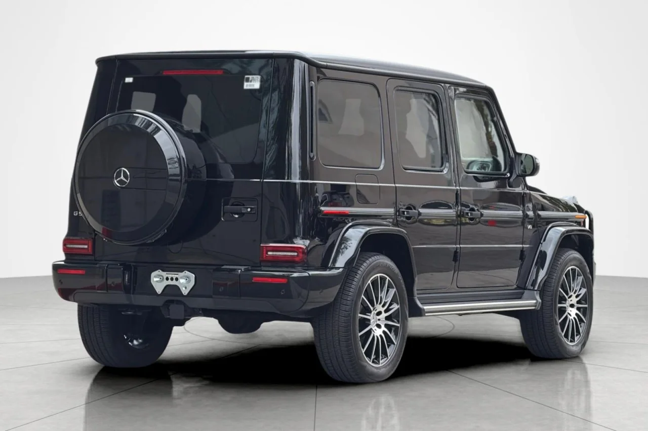 Certified Used 2022 Obsidian Black Metallic Mercedes-Benz G 550 image 5