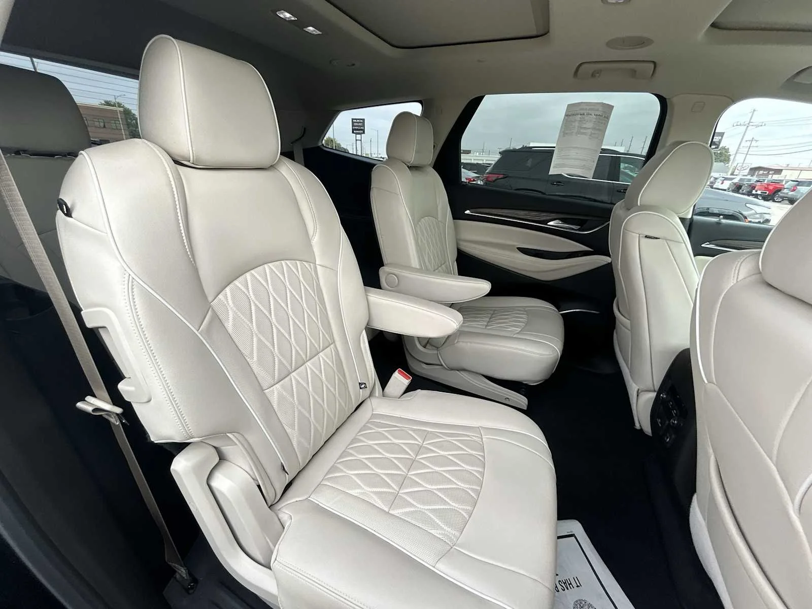 2022 Buick Enclave Avenir - Photo 28