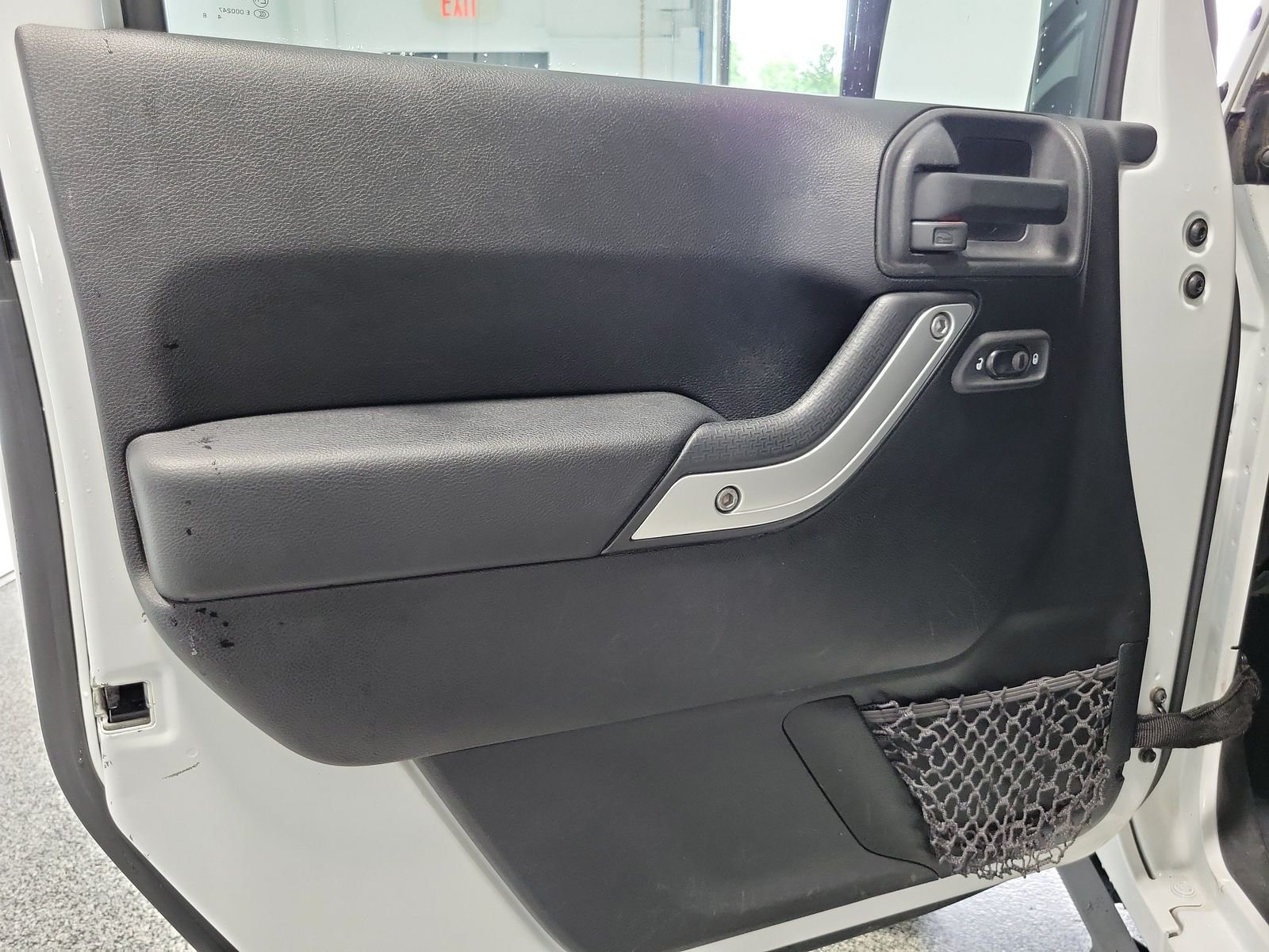 Used 2012 White Jeep Unlimited Sahara image 6