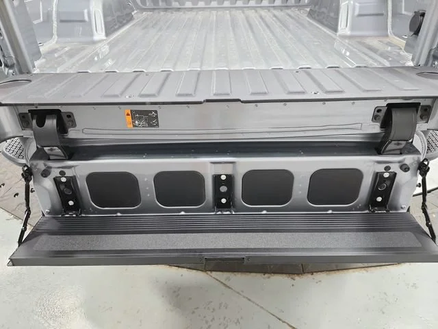2026 GMC Sierra 1500 SLT - Photo 48