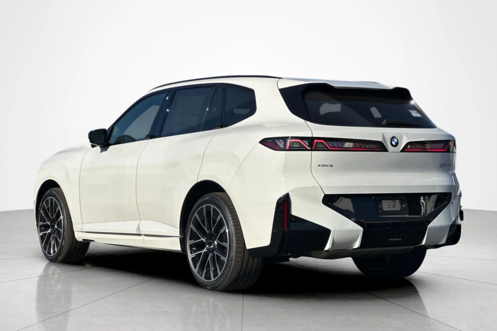New 2027 Alpine White BMW 40 xDrive image 3