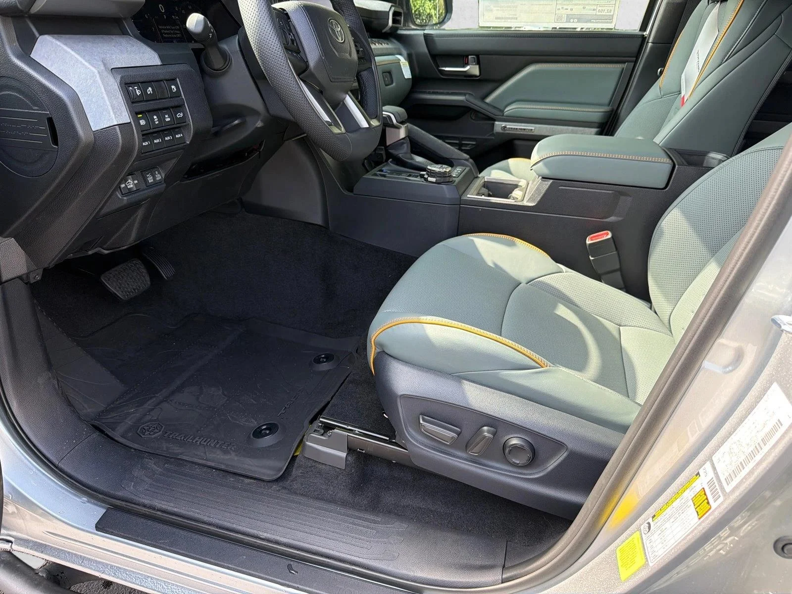 New 2026 Celestial Silver Metallic Toyota Trailhunter image 9