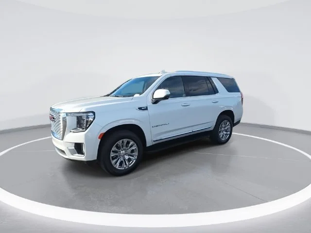 Used 2024 White GMC Denali image 4