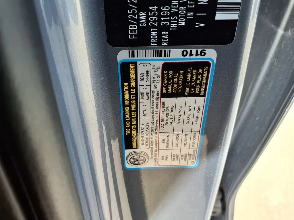 Used 2025 Silver Kia S image 39