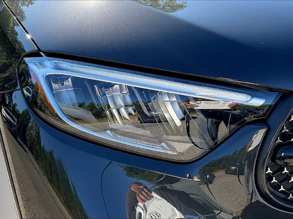 Used 2026 Graphite Mercedes-Benz GLC 300 image 32