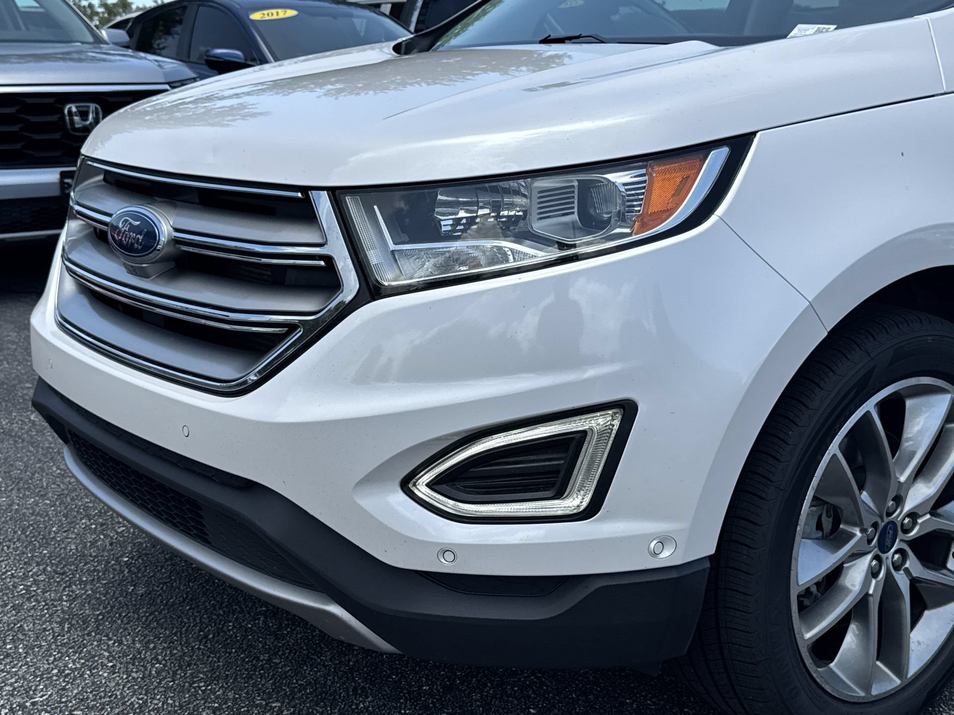 Used 2018 White Platinum Clearcoat Metallic Ford Titanium image 11