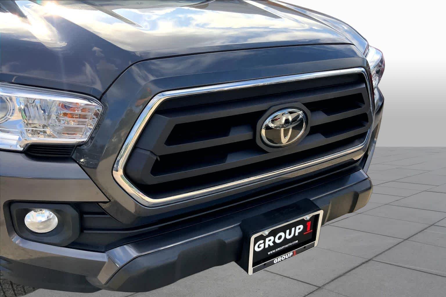 Used 2022 Magnetic Gray Metallic Toyota SR5 image 29