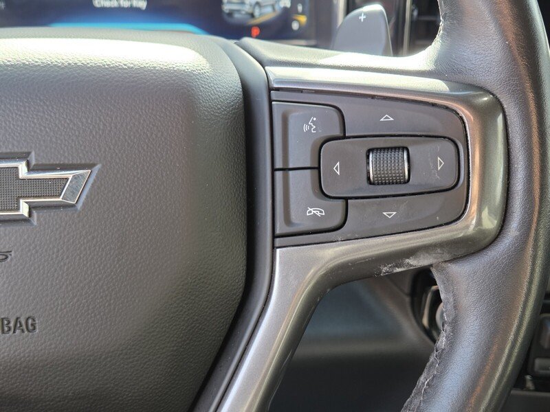 Used 2022 Gray Chevrolet ZR2 image 27