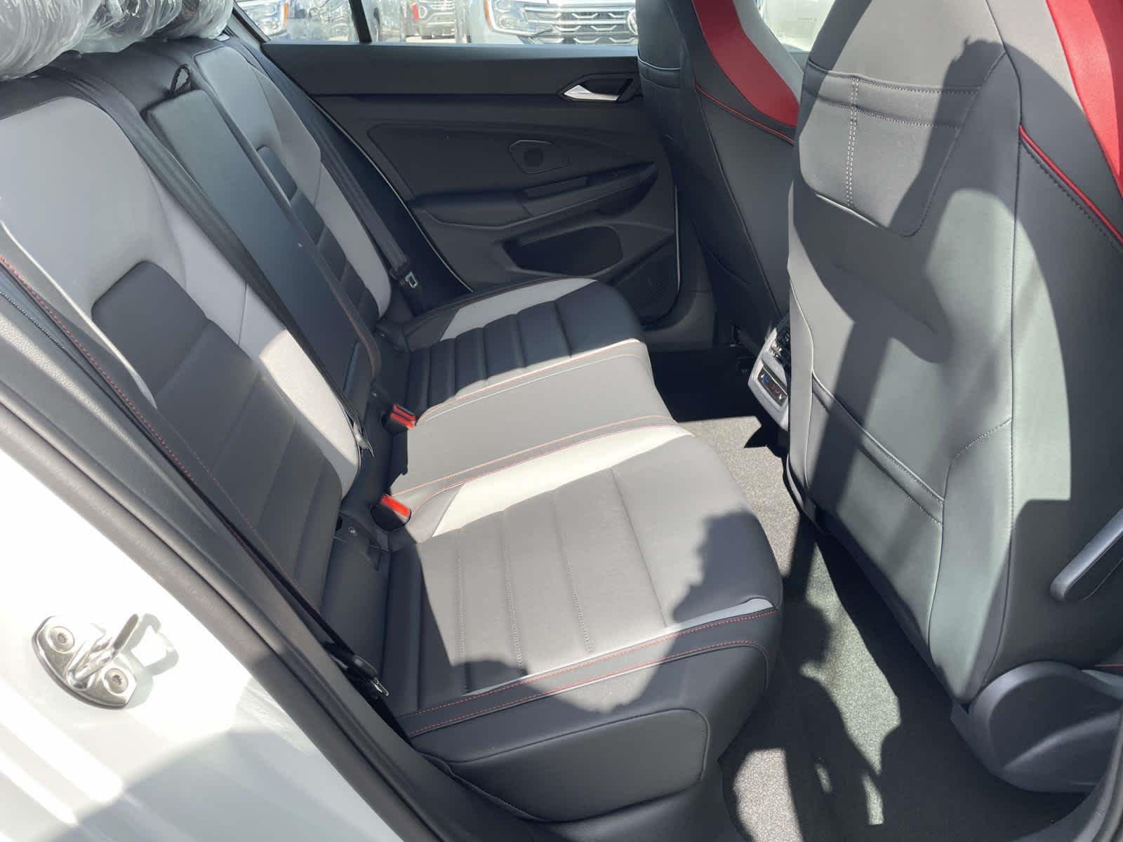 New 2026 Opal White Pearl Volkswagen Autobahn image 18