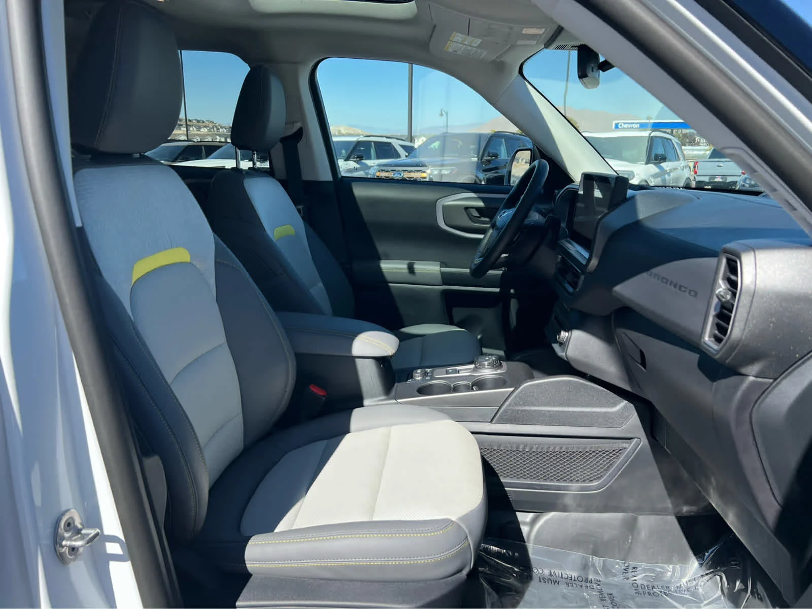 New 2026 Oxford White Ford Badlands® image 14