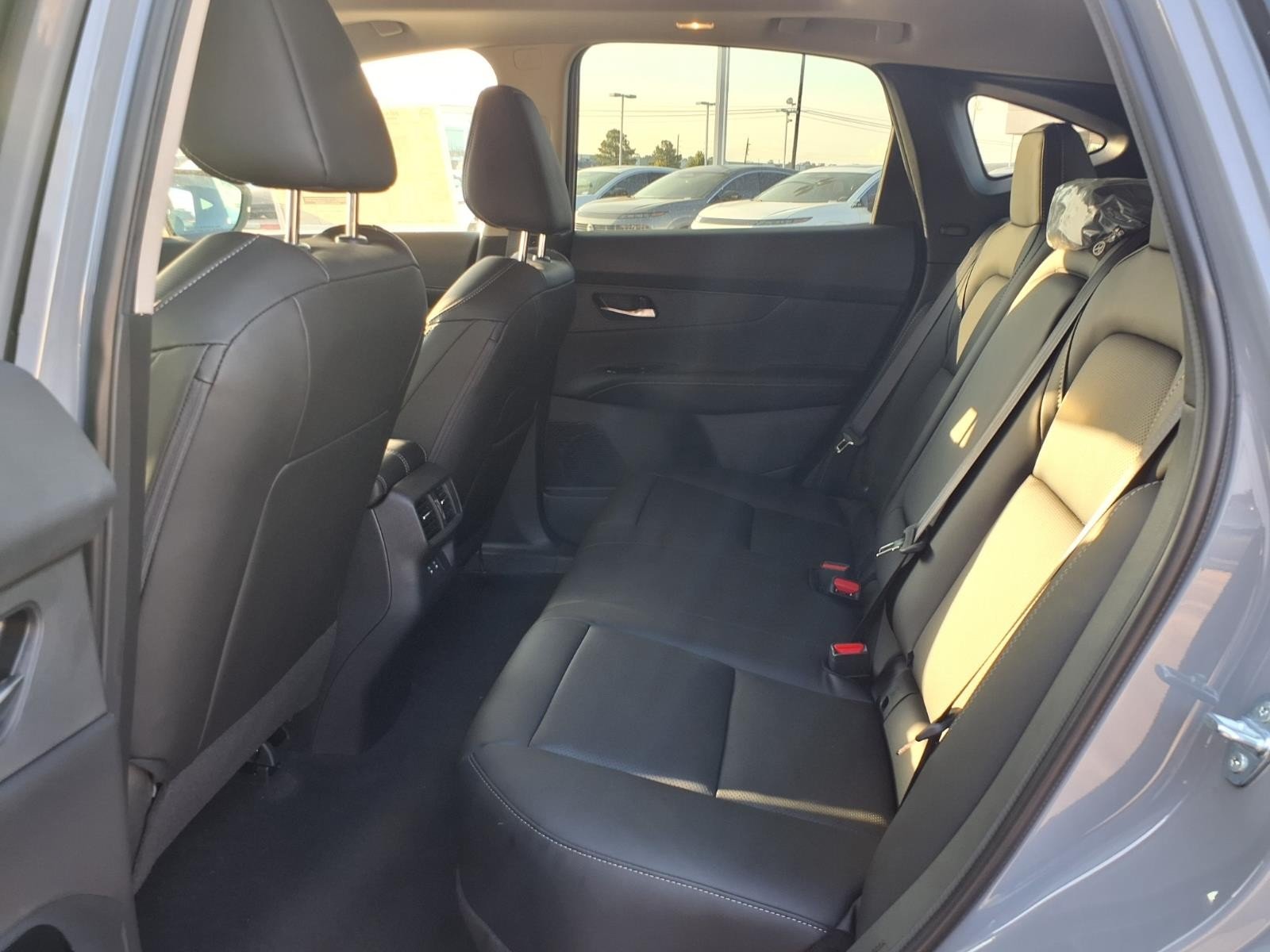 2027 Nissan Murano photo 11 of 25
