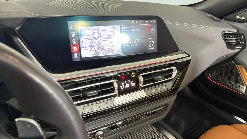 Used 2021  BMW sDriveM40i image 22