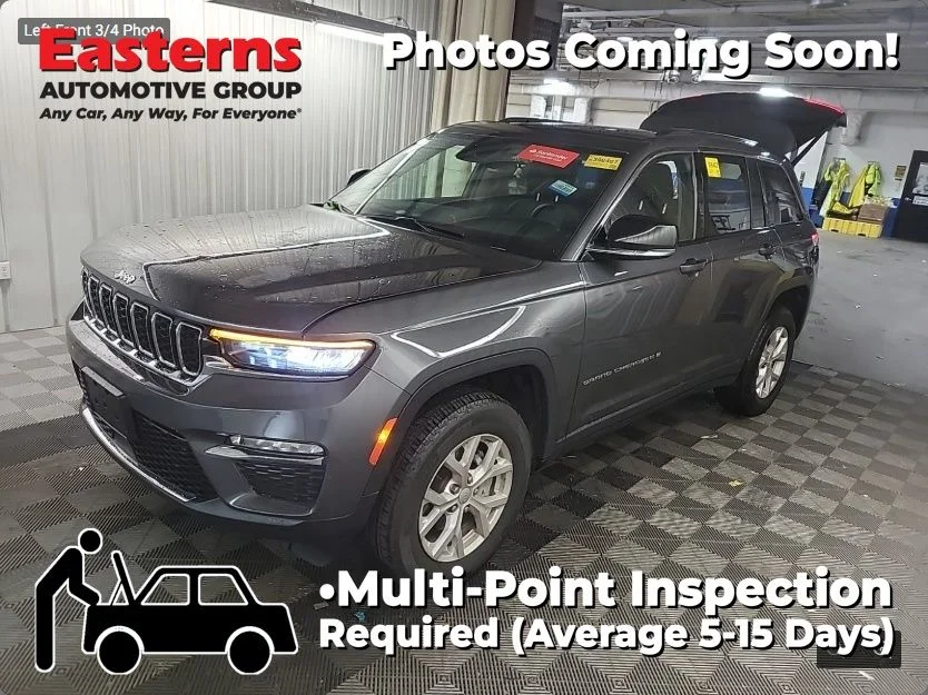 Used 2023 Gray Jeep Limited image 1