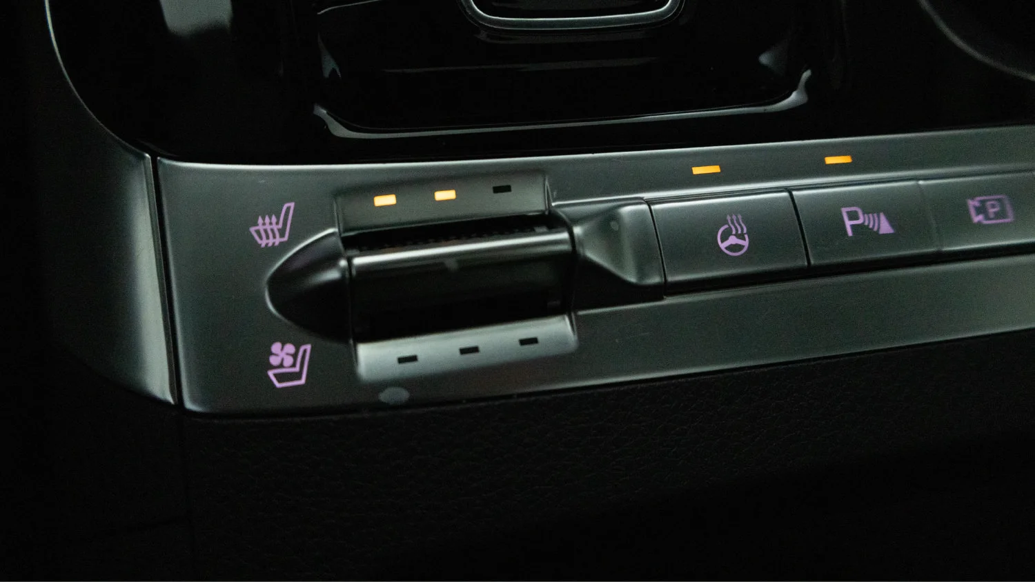 Used 2024 Silver Kia SX Prestige image 22