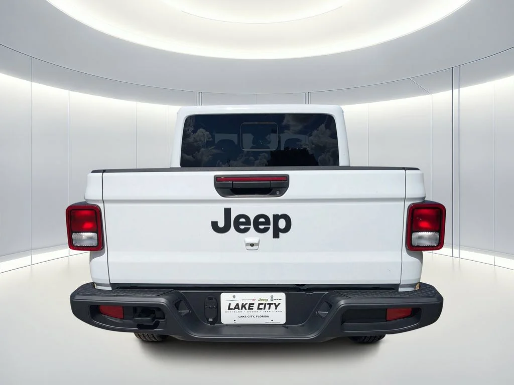 New 2026 Bright White Clear-Coat Exterior Paint Jeep Sport S image 5