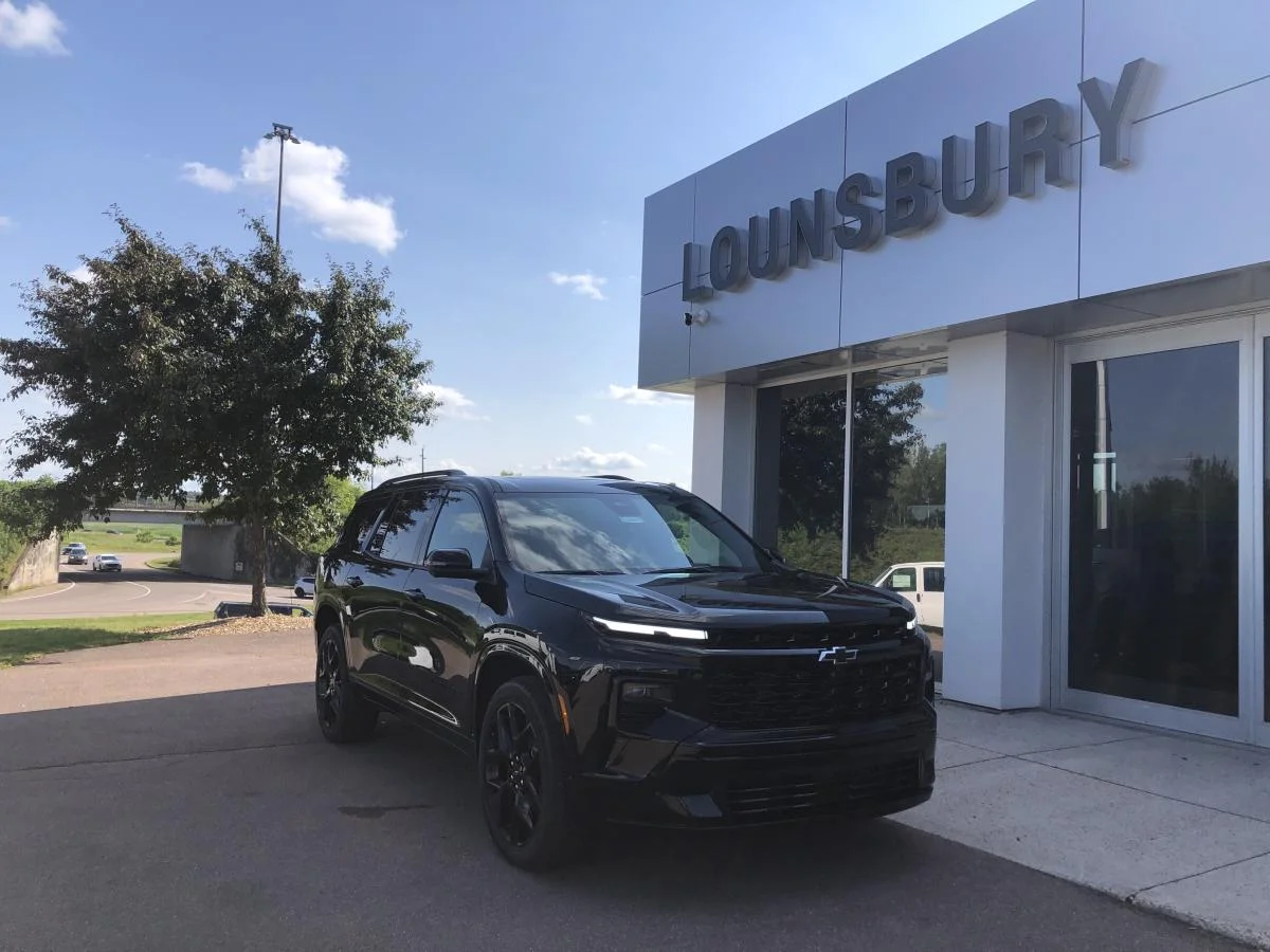 New 2026 Black Chevrolet Awd 4dr Rs image 3