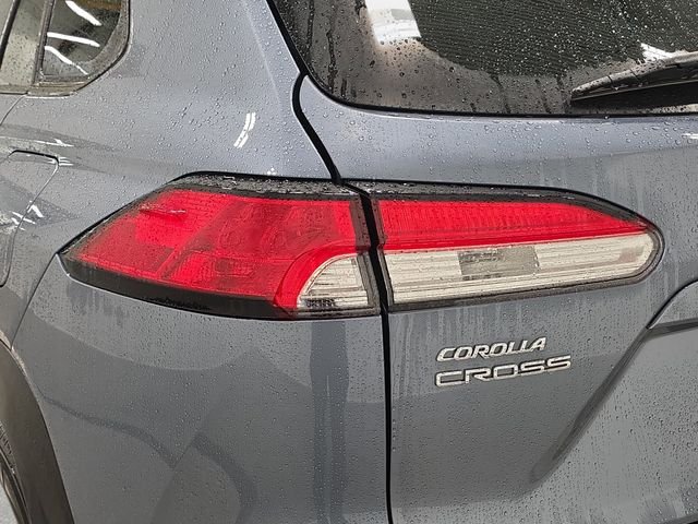 2024 Toyota Corolla Cross LE - Photo 28