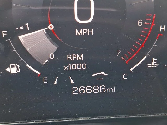 Used 2025 Black GMC Elevation image 11