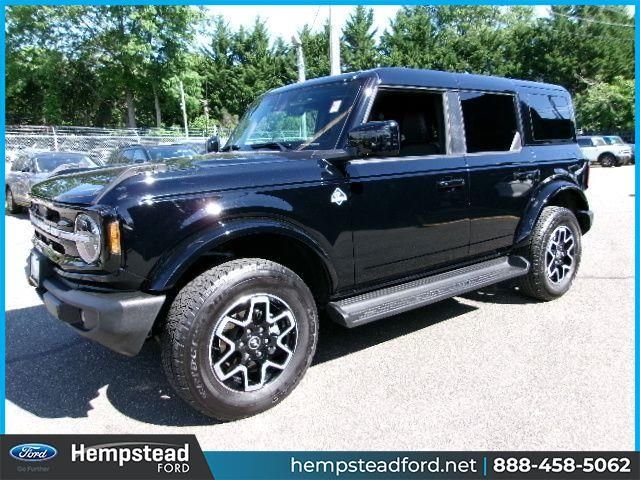 2025 Ford Bronco Outer Banks 4x4's photo