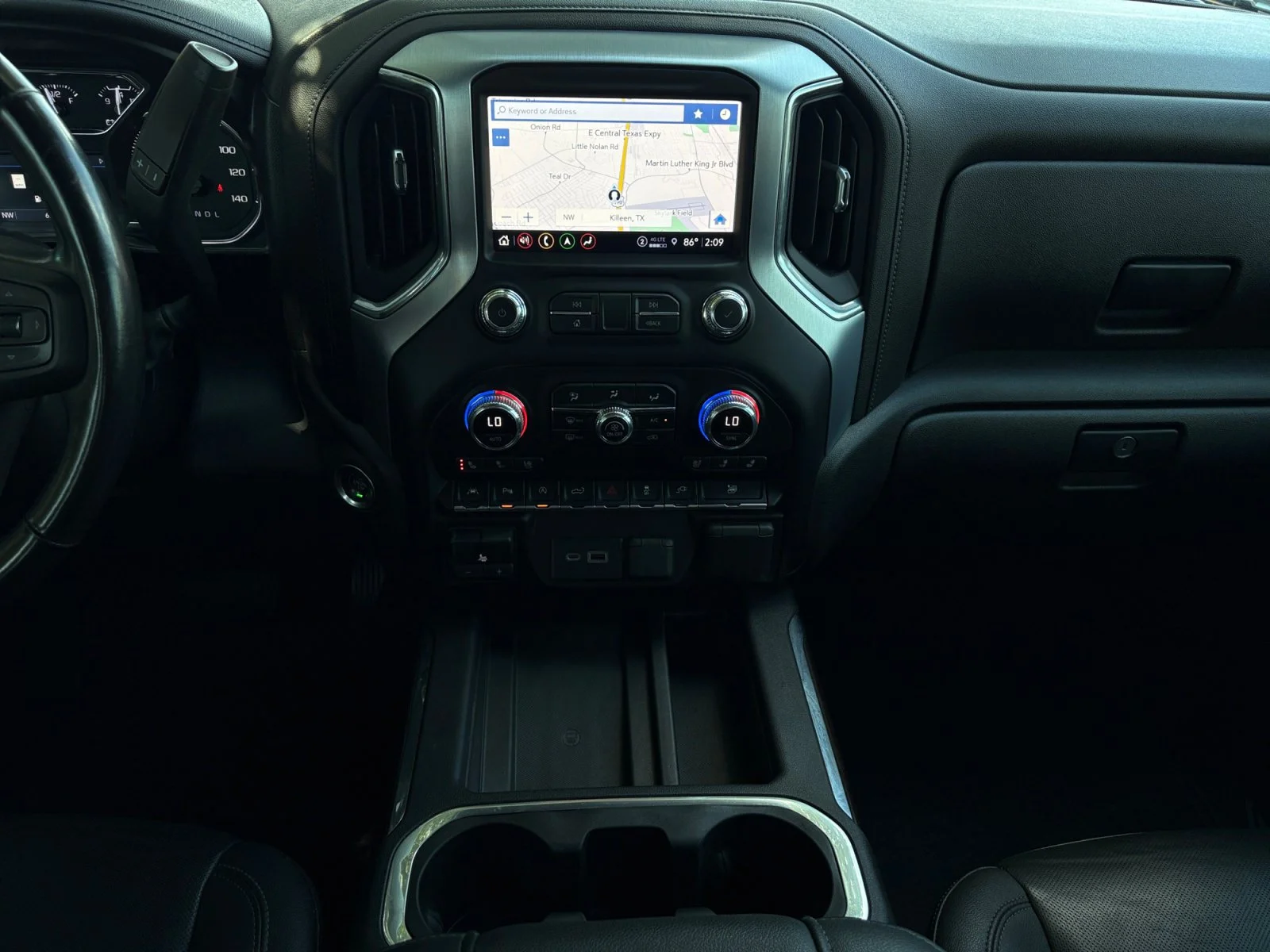Used 2021 White Frost Tricoat GMC SLT image 22