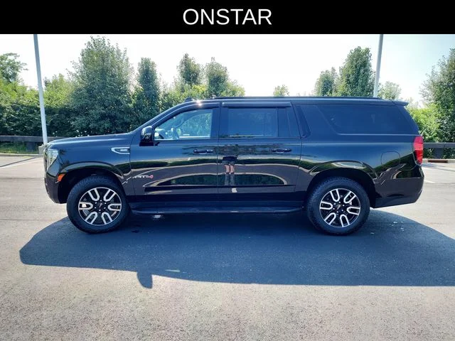 Used 2024  GMC AT4 image 4