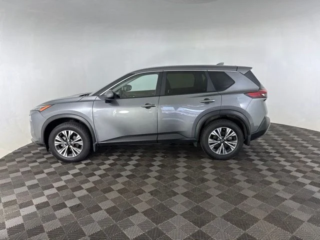 Used 2023 Gray Nissan SV image 8