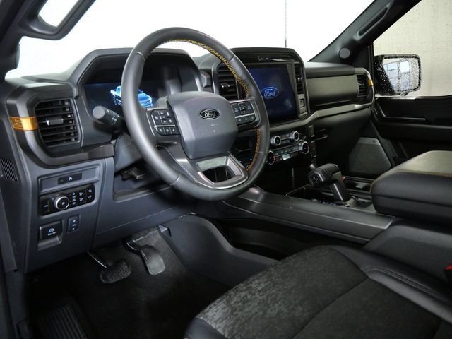Used 2025  Ford Tremor image 3