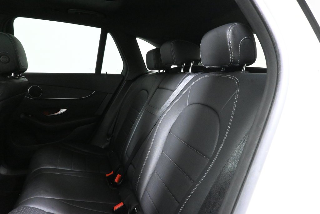 Certified Used 2021  Mercedes-Benz GLC 300 image 6