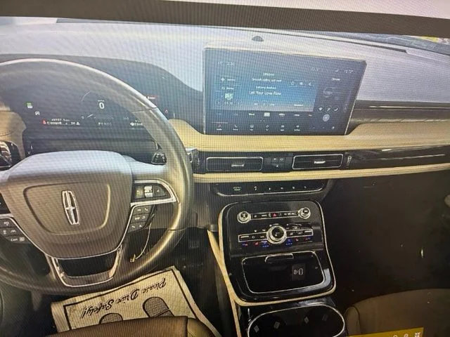 Used 2022 Flight Blue Lincoln Reserve image 8