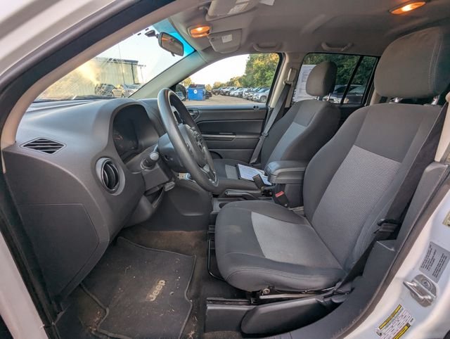 Used 2014 White Jeep Sport image 4
