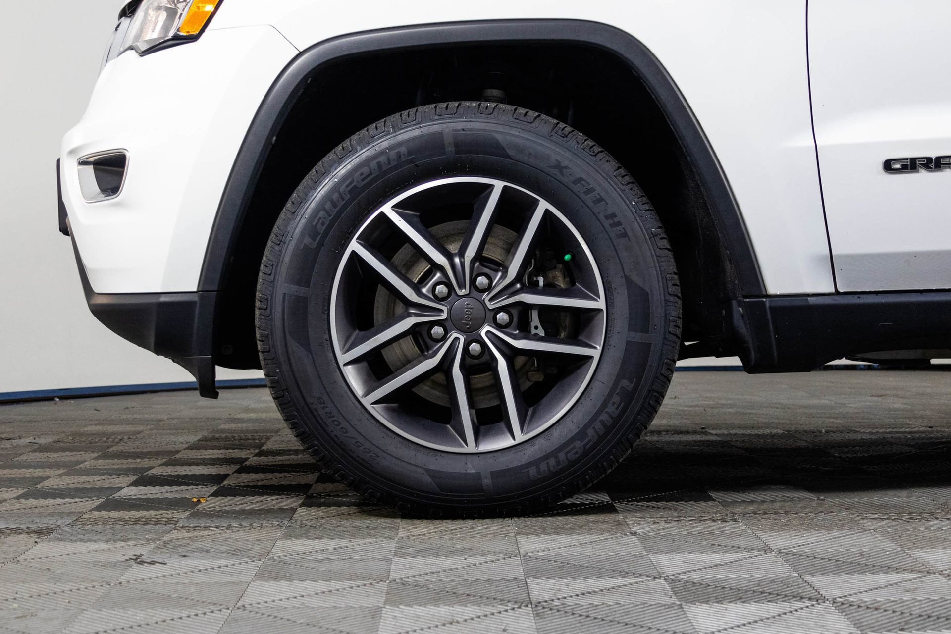 2022 JEEP GRAND CHEROKEE - Image 42