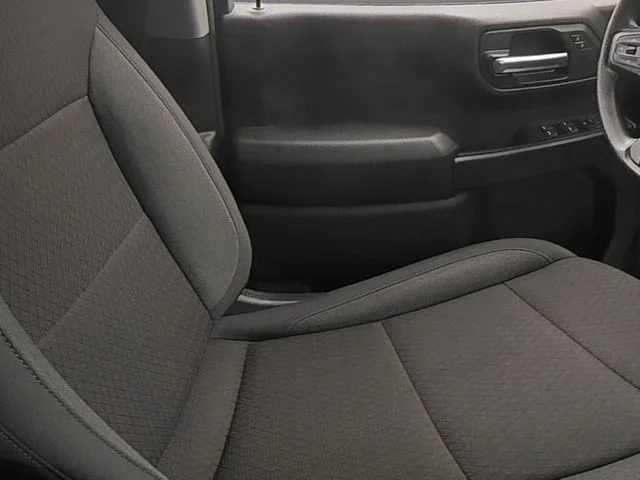 Used 2025 White Chevrolet Custom Trail Boss image 37