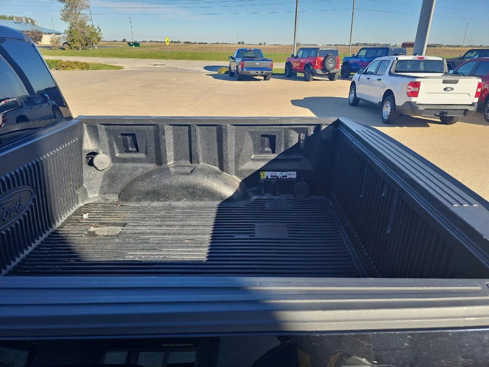 Used 2020 Agate Black Metallic Ford XLT image 18
