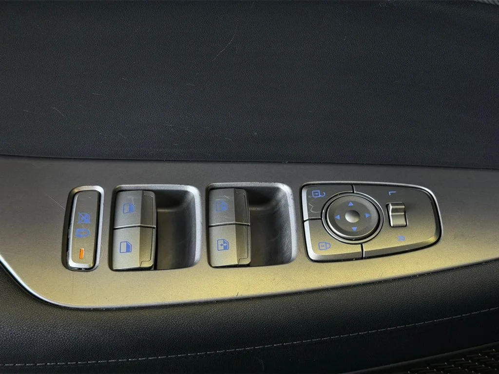 Used 2025 Gray Hyundai XRT image 29