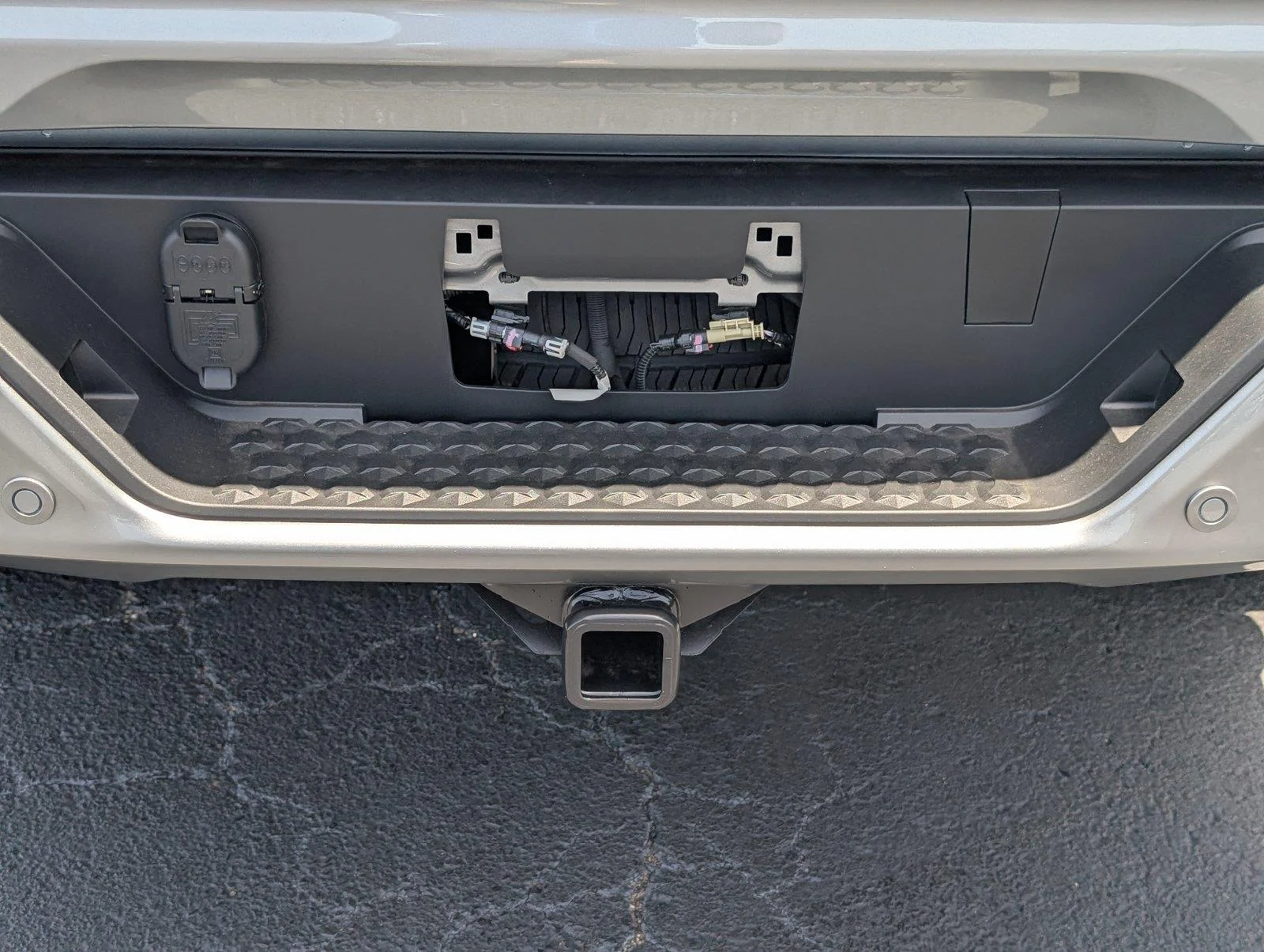 New 2026 Sterling Metallic GMC AT4 image 5