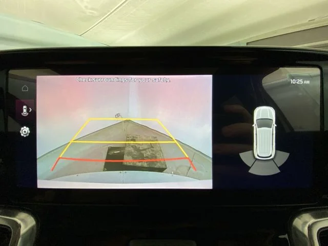 Used 2023 White Kia SX image 17