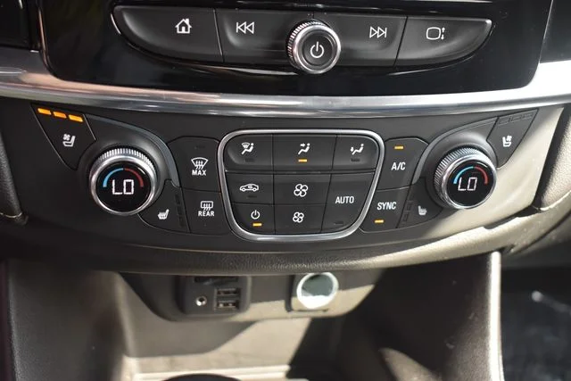 Used 2022 Black Chevrolet Premier image 38