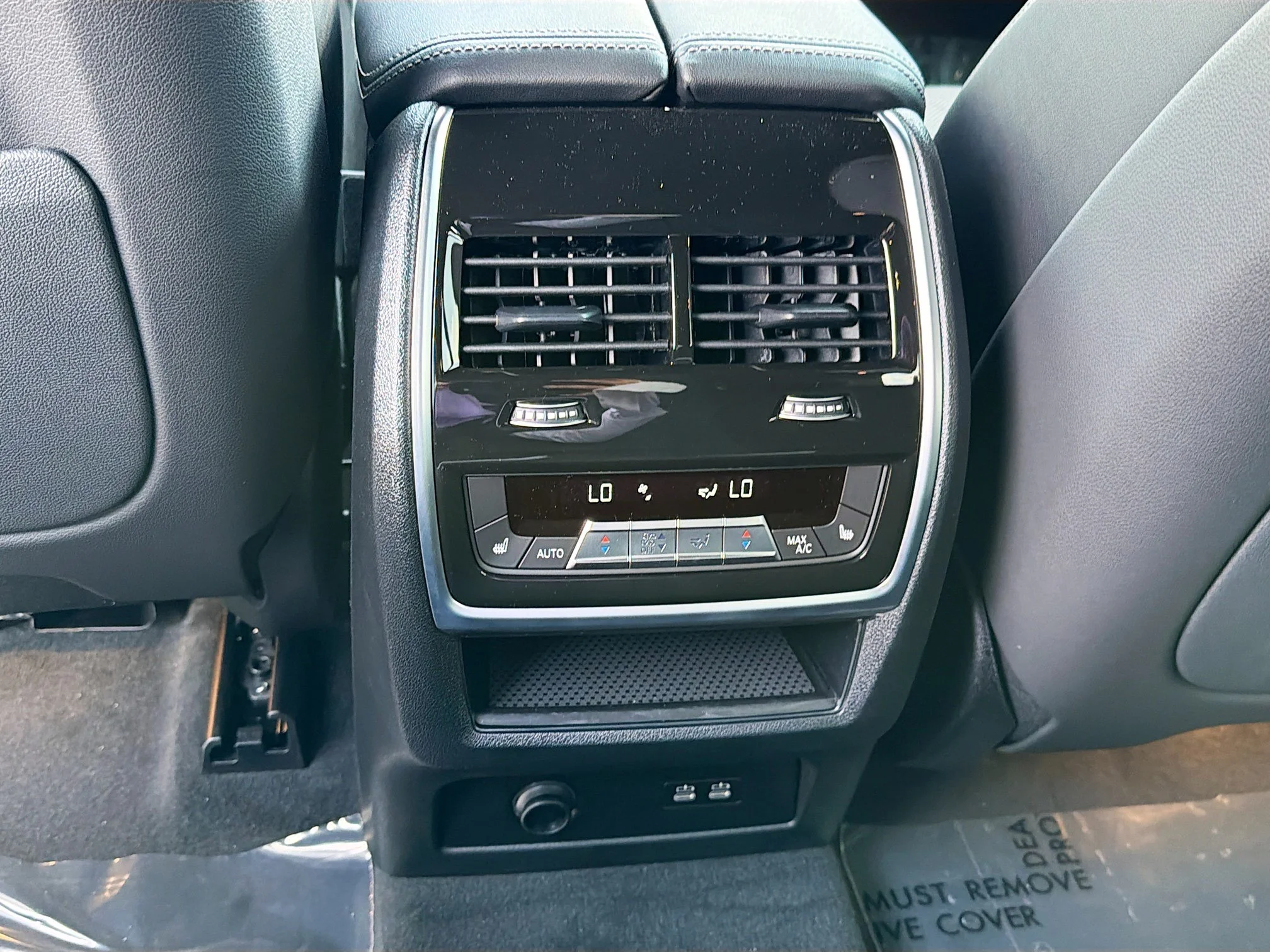 New 2026 Black Sapphire Metallic BMW xDrive40i image 20