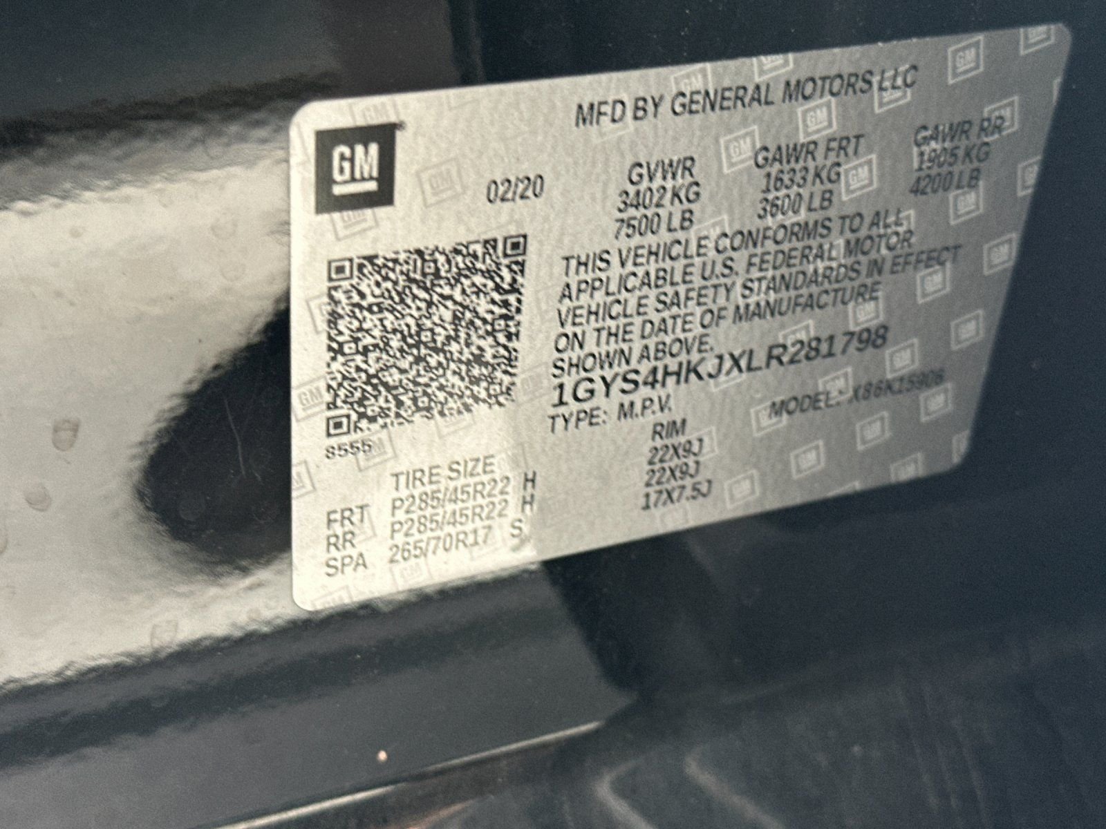 Used 2020 Black Raven Cadillac Luxury image 28