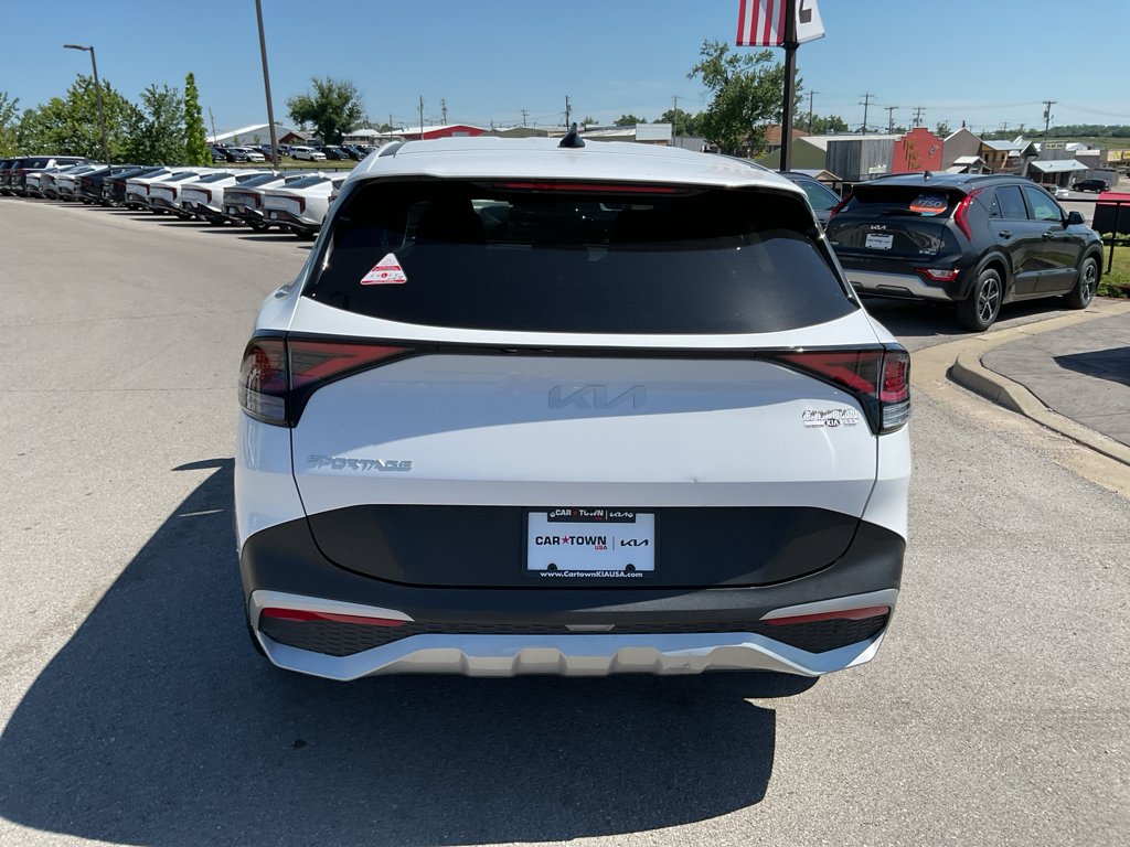 Used 2023 Glacial White Pearl Kia EX image 8
