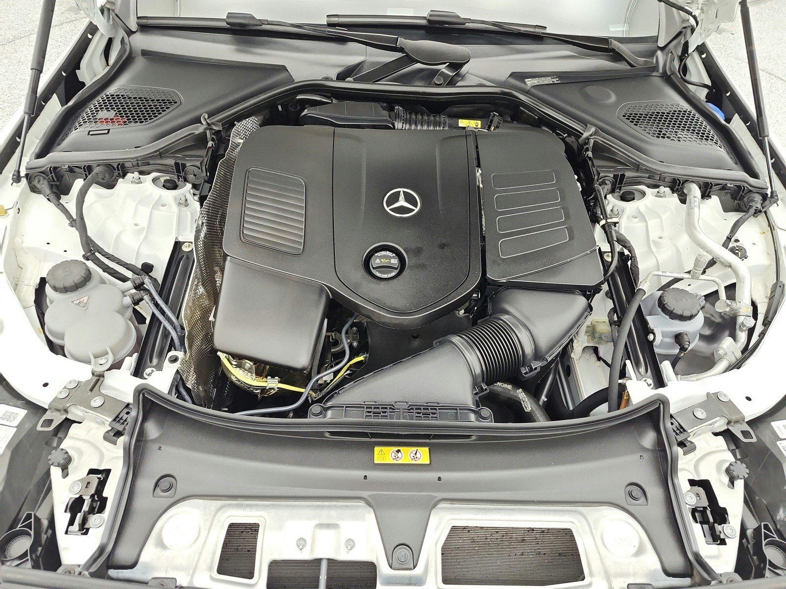 Used 2025 Polar White Mercedes-Benz E 350 RWD Sedan image 17