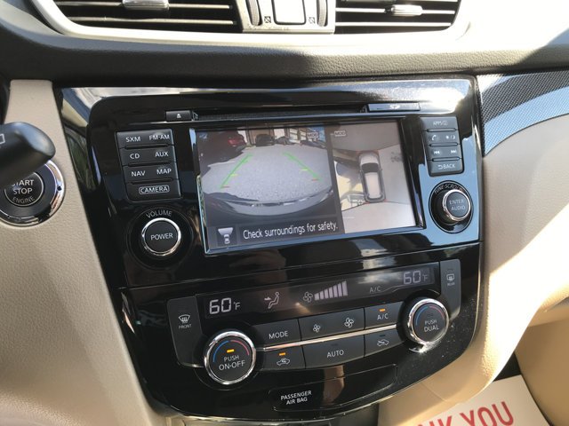 Used 2016 Midnight Jade Nissan SL image 18